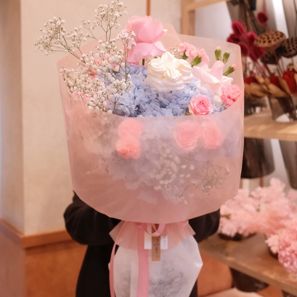 First Love, Everlasting bouquet carried inside Hanaya Flora, Surry Hills